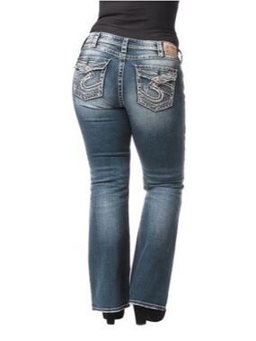 Silver Jeans Distressed Blue Bootcut Jeans Pioneer style Size 14 Length 28